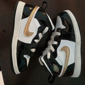 Nike Jordan 1 Mid Size 7c Black Gold
